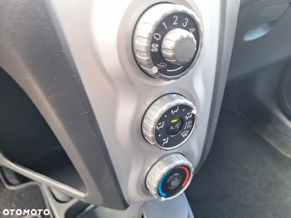Toyota Yaris 1.0 VVT-i Style - 21
