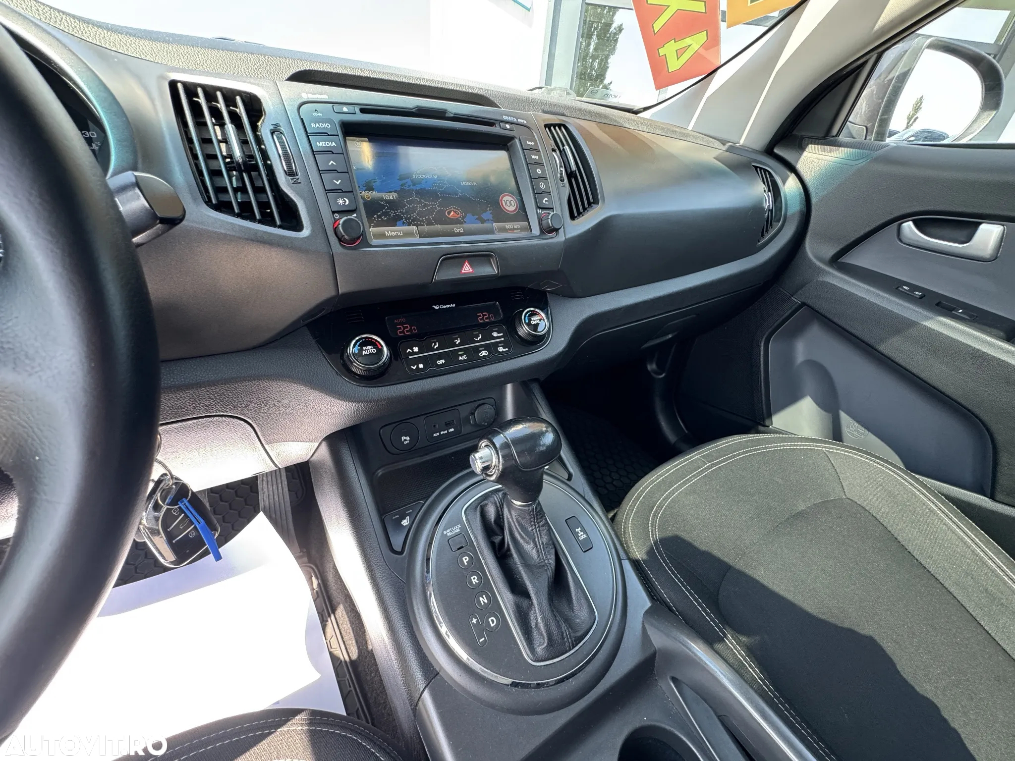 Kia Sportage 2.0 CRDI 4WD Automatik Dream-Team Edition - 39