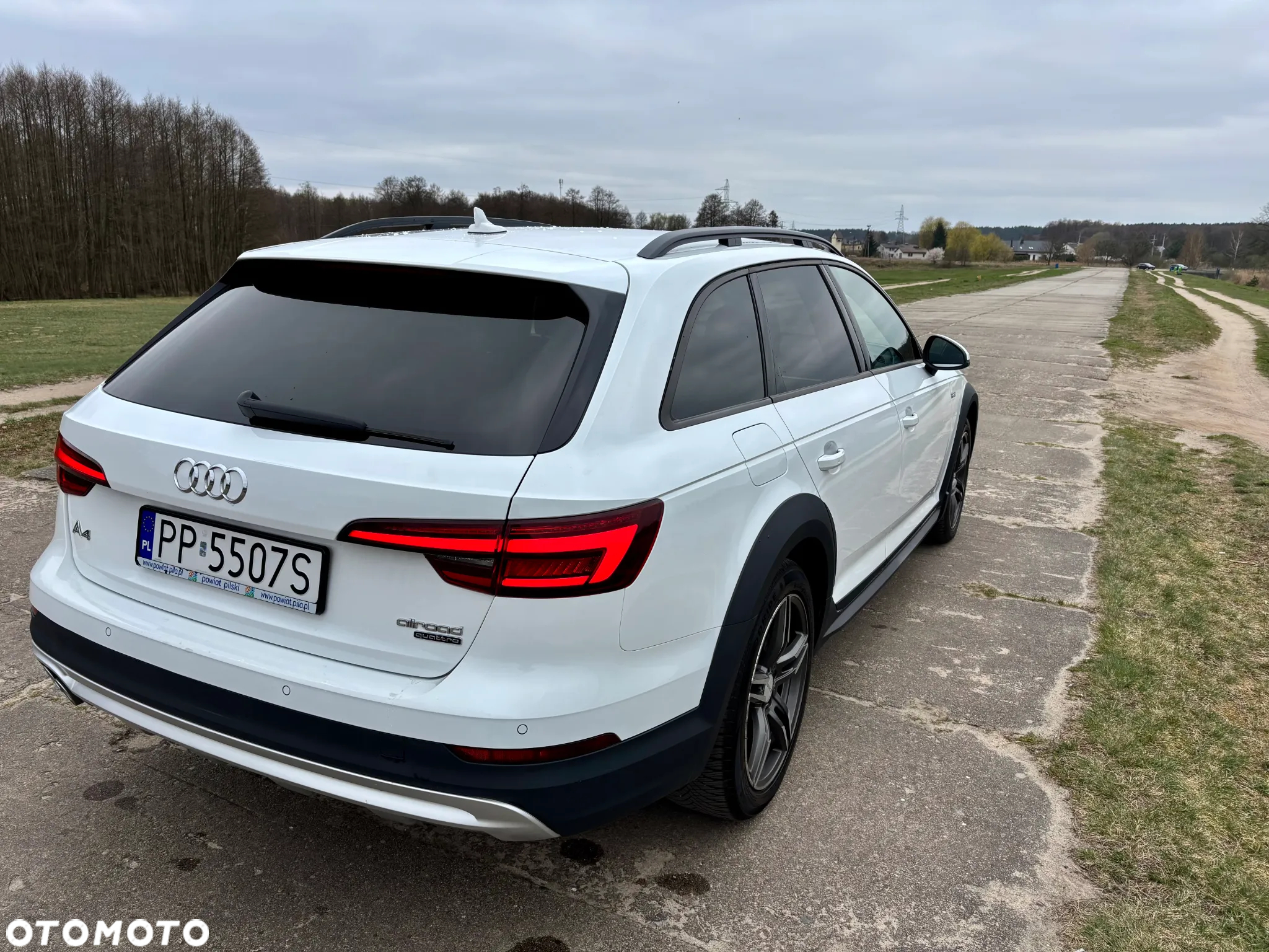 Audi A4 Allroad 2.0 TDI Quattro S tronic - 11