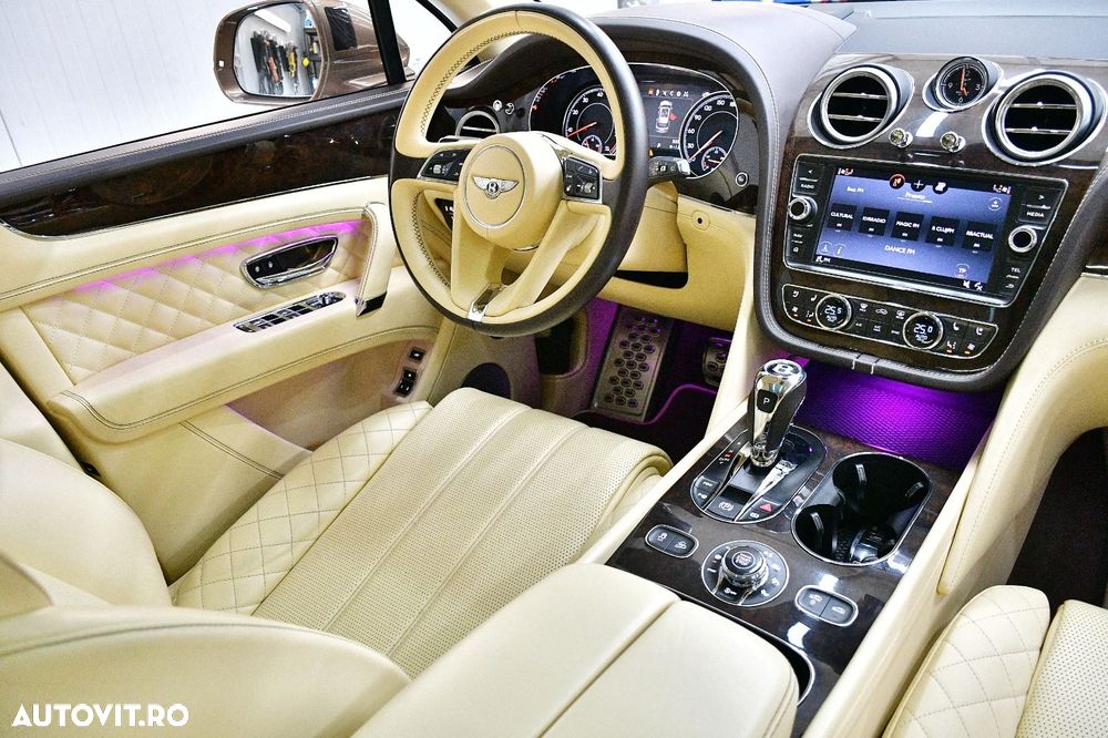 Bentley Bentayga W12 Mulliner - 4