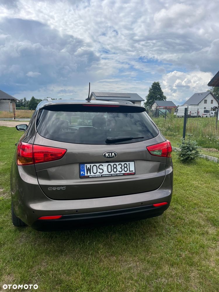 Kia Ceed 1.4 CVVT Attract - 4