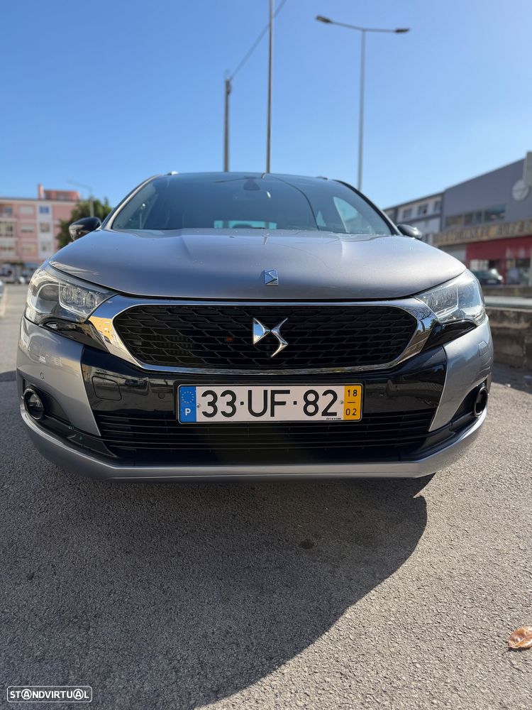 DS DS4 Crossback 1.6 BlueHDi Connected Chic EAT6 - 1