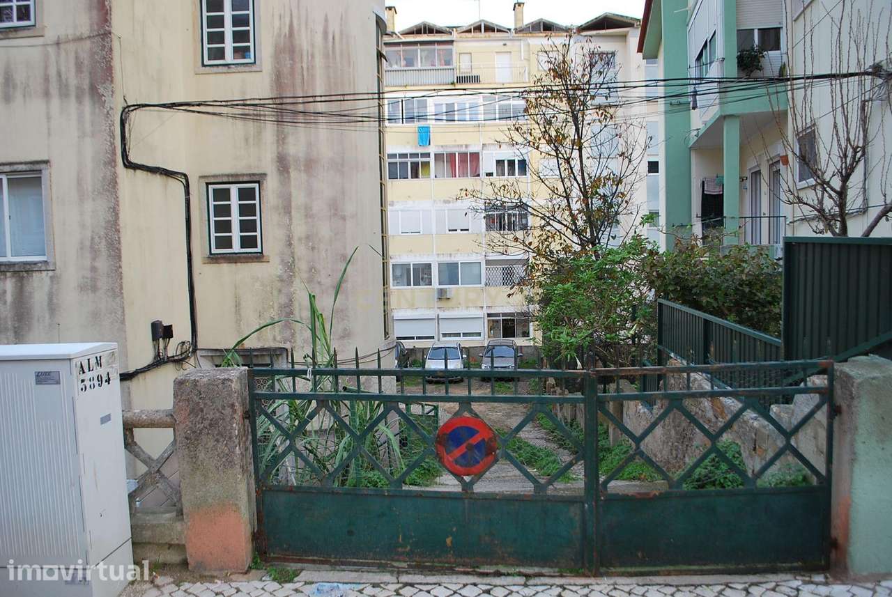 Apartamento T4 em Almada com Vista e Luz Natural - Grande imagem: 2/20