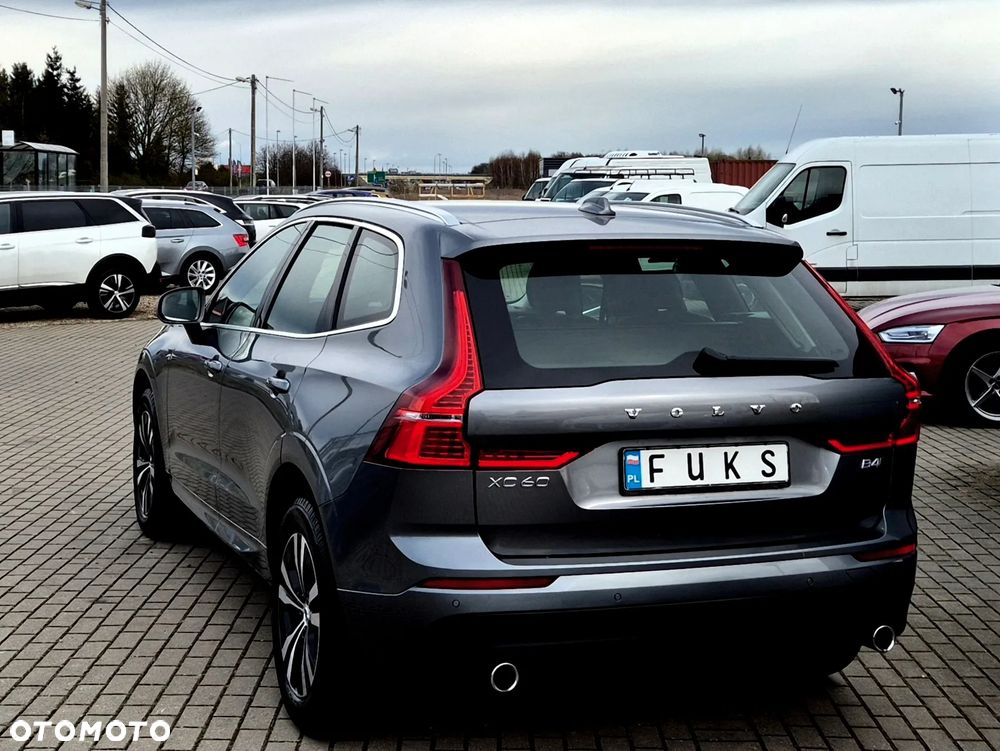 Volvo XC 60 B4 D AWD Geartronic Momentum Pro - 13