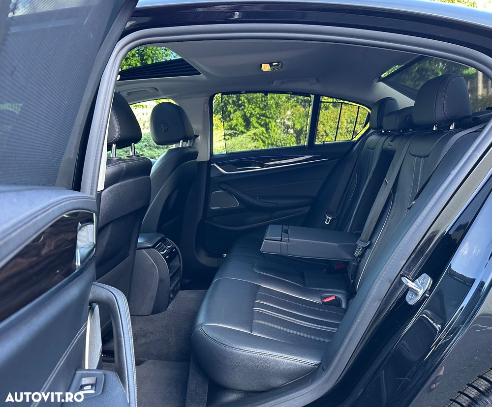 BMW Seria 5 520i AT MHEV - 8