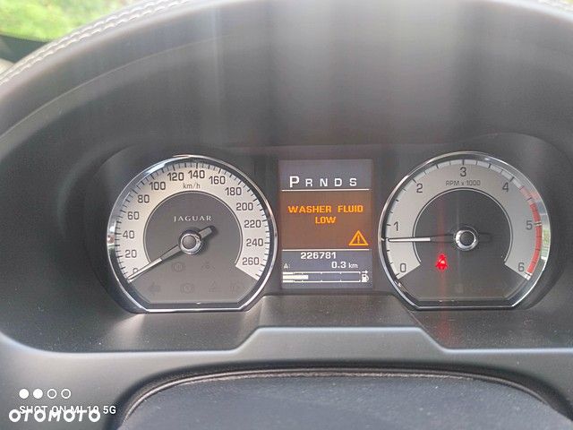 Jaguar XF 3.0 V6 D Luxury - 20