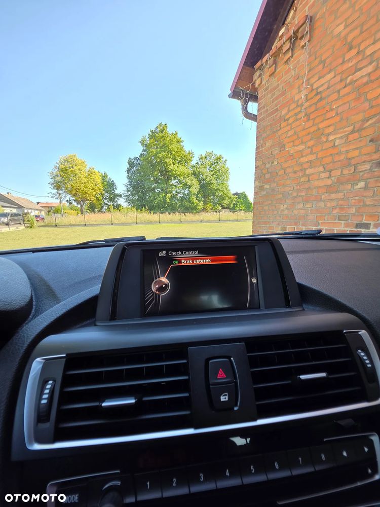 BMW Seria 1 116i Edition Metropolitan - 18