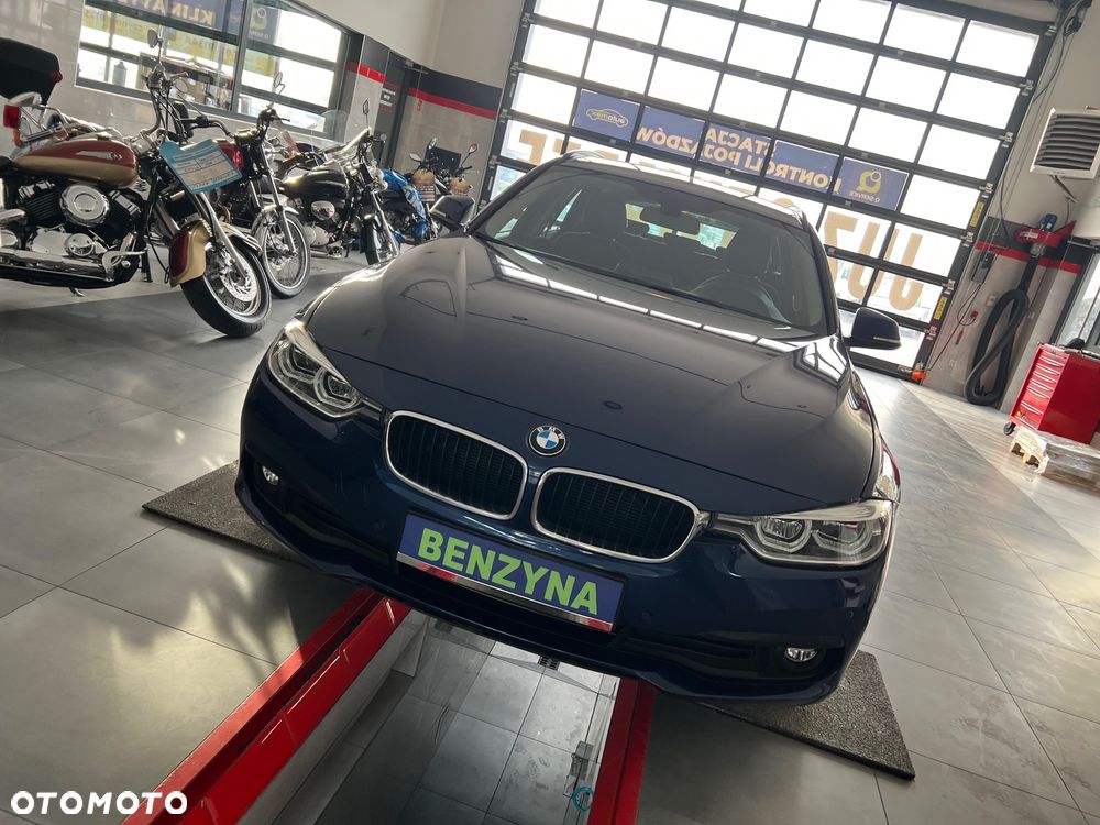 BMW Seria 3 318i Edition Luxury Line Purity - 3
