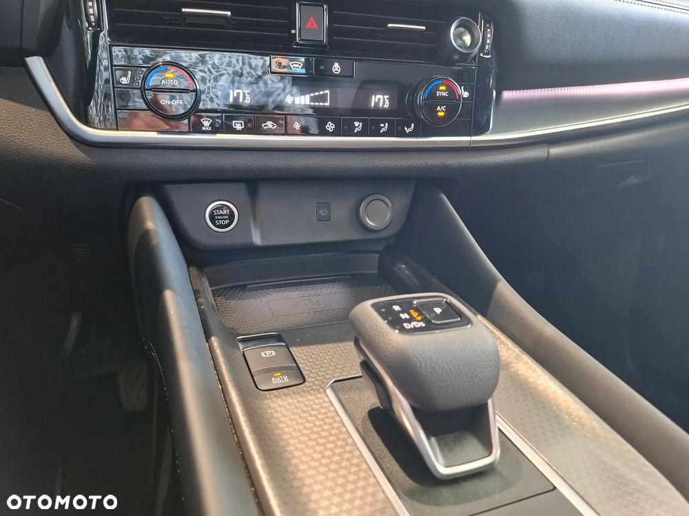 Nissan Qashqai 1.3 DIG-T MHEV N-Connecta Xtronic - 12