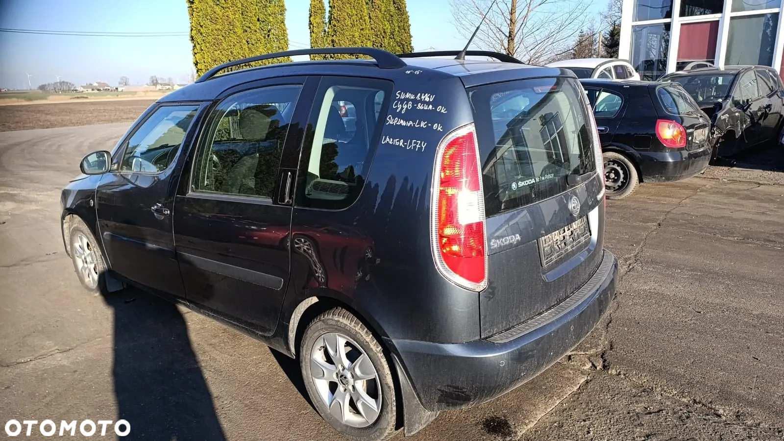 34094 skoda roomster 2014r 1.4 16v CGGB na części skrzynia LVC lakier LF7Y - 11