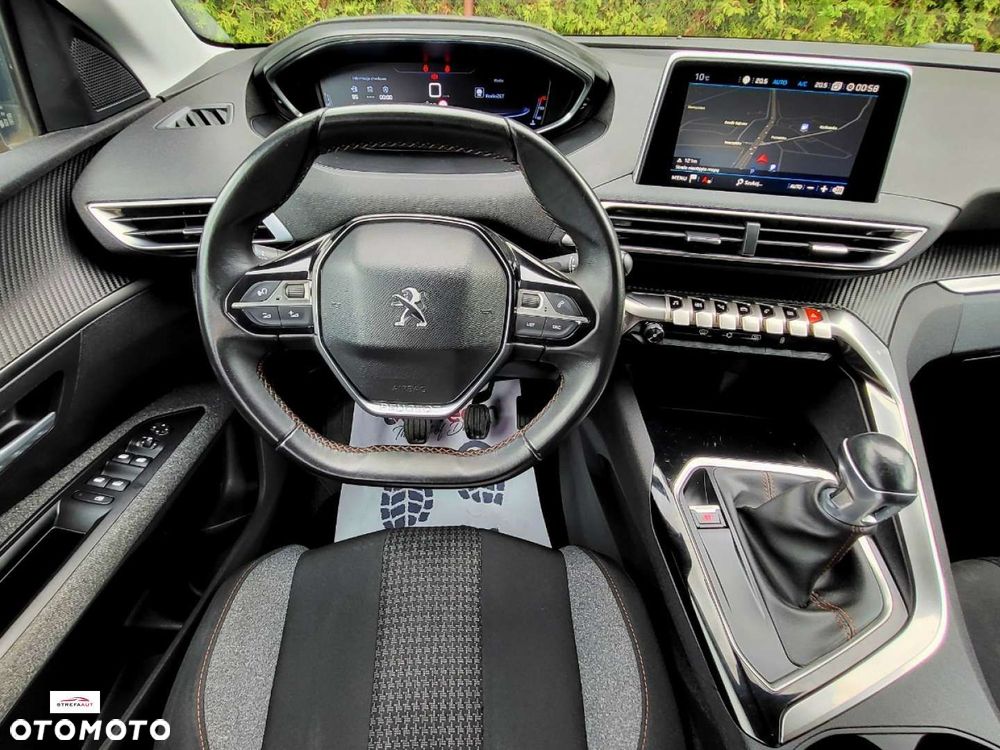 Peugeot 5008 - 29