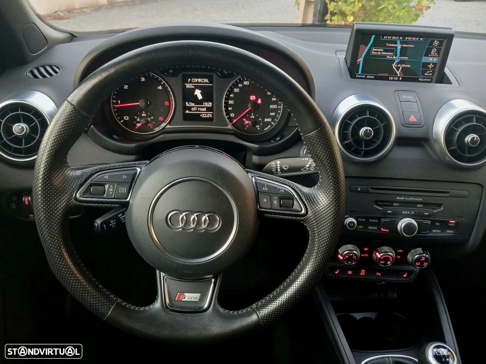 Audi A1 Sportback 1.6 TDI S-line - 33