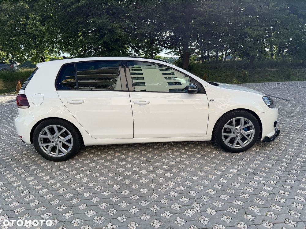 Volkswagen Golf - 8