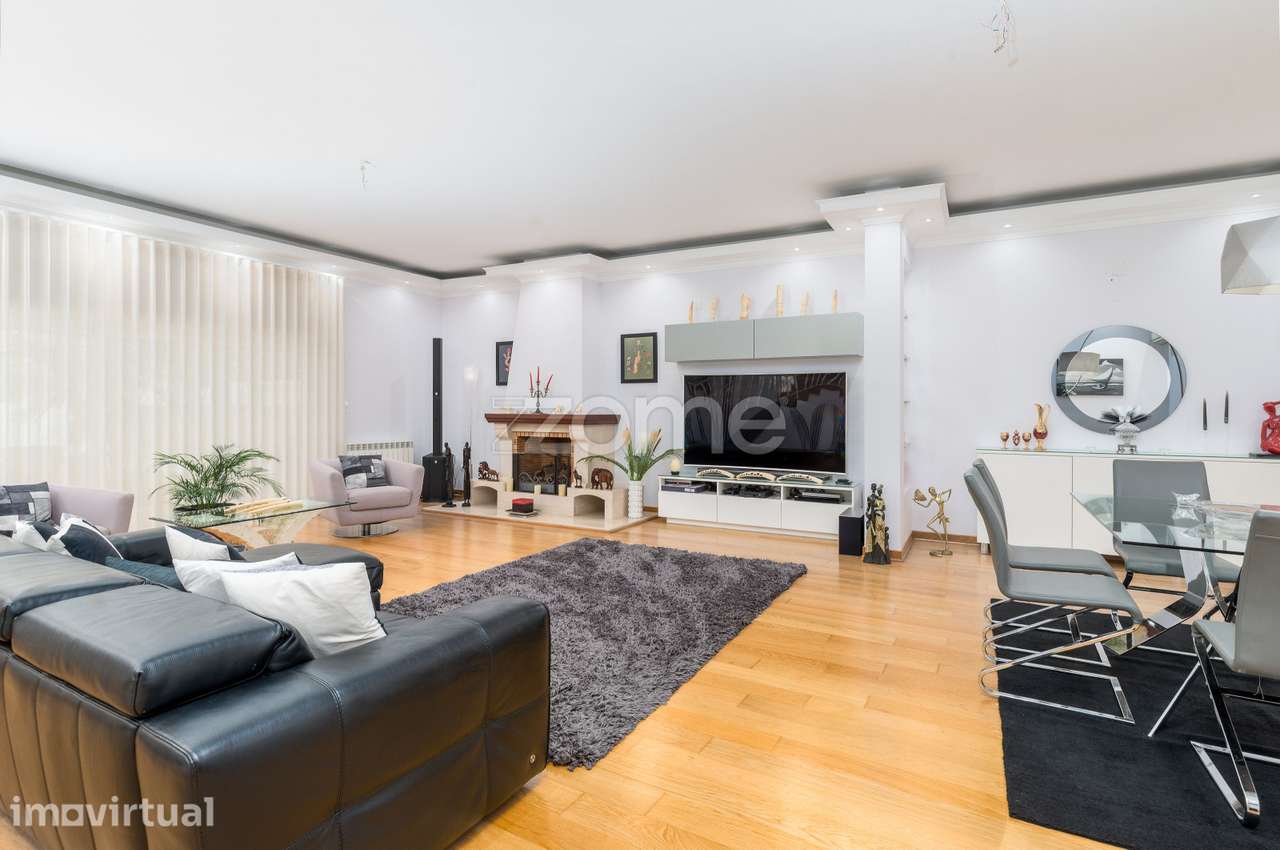 Moradia, 289 m², Corroios - Grande imagem: 3/58