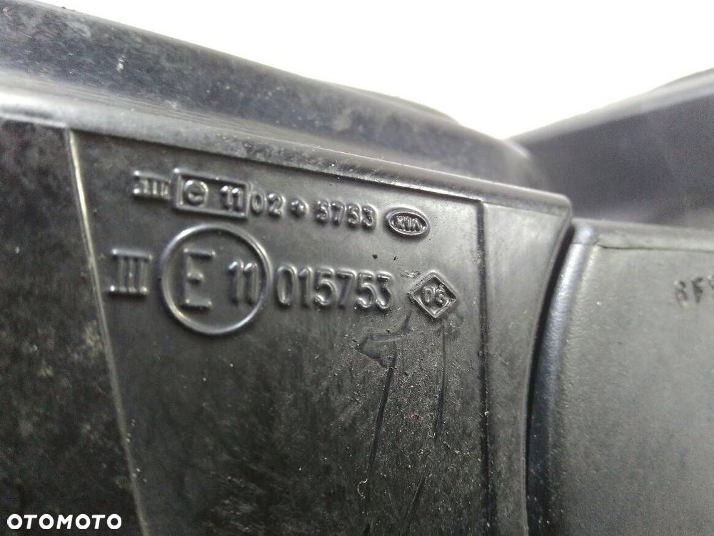 LUSTERKO LEWE KIA SORENTO - 3