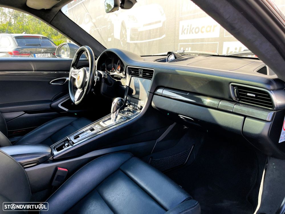 Porsche 911 (991) Turbo S PDK - 25