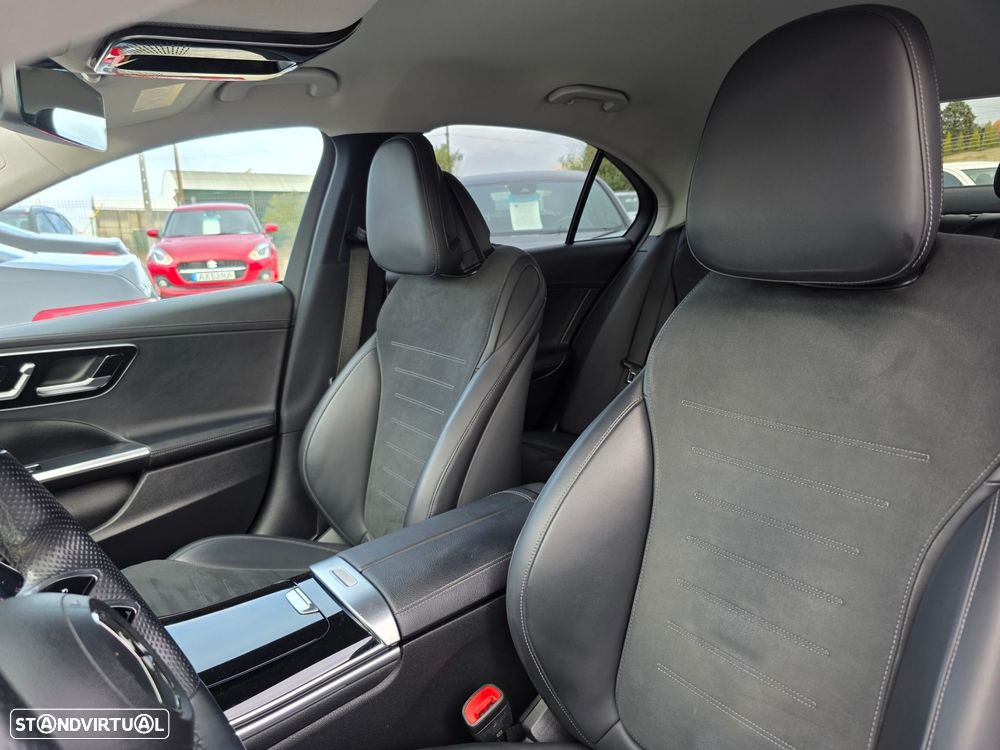 Mercedes-Benz C 300 d AMG Line - 13