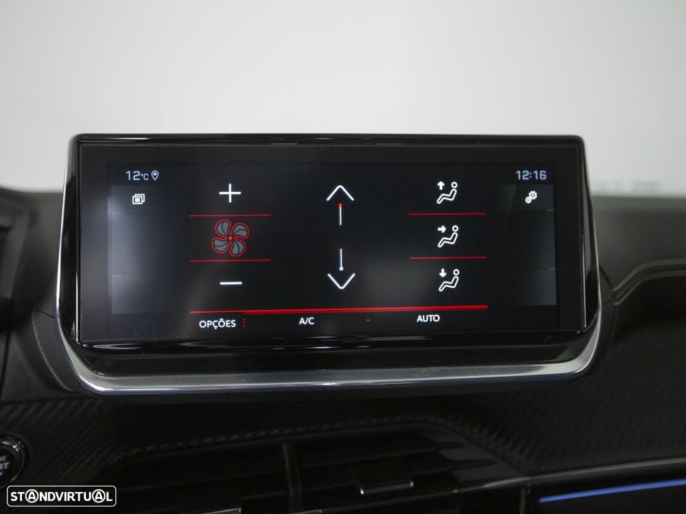 Peugeot 2008 1.5 BlueHDi GT EAT8 - 22