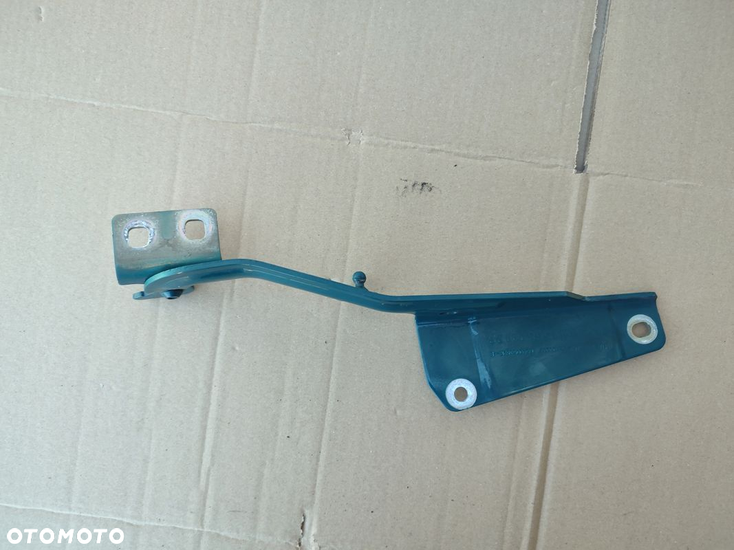 Zawias maski lewy MERCEDES CITAN W415 6830 ORYGINAŁ A4158800028 - 2