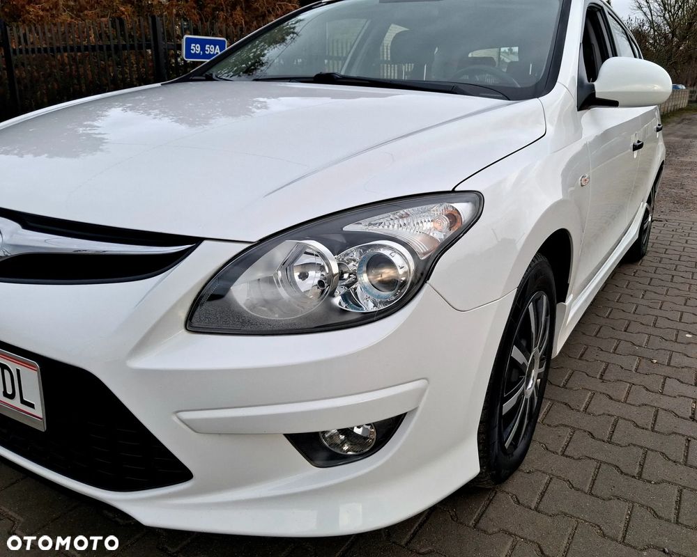 Hyundai i30 1.4 Blue Comfort - 11