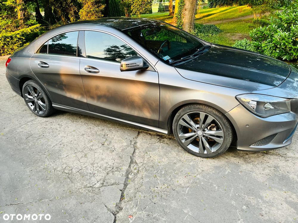 Mercedes-Benz CLA 180 - 2