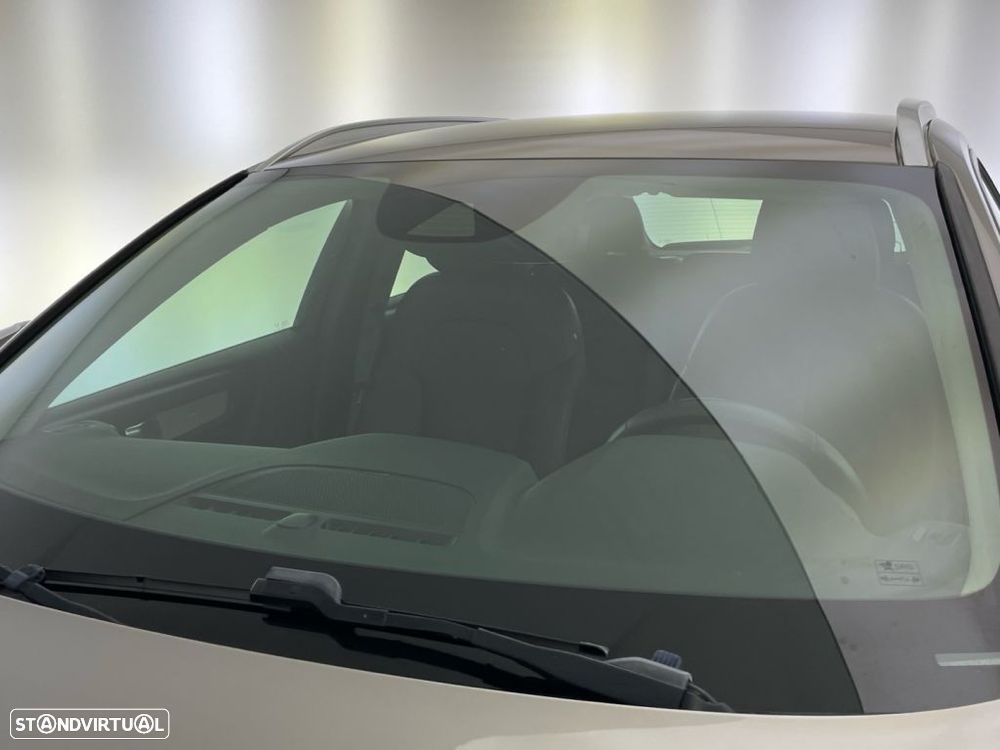 Volvo XC 40 1.5 T3 Momentum Plus Geartronic - 19