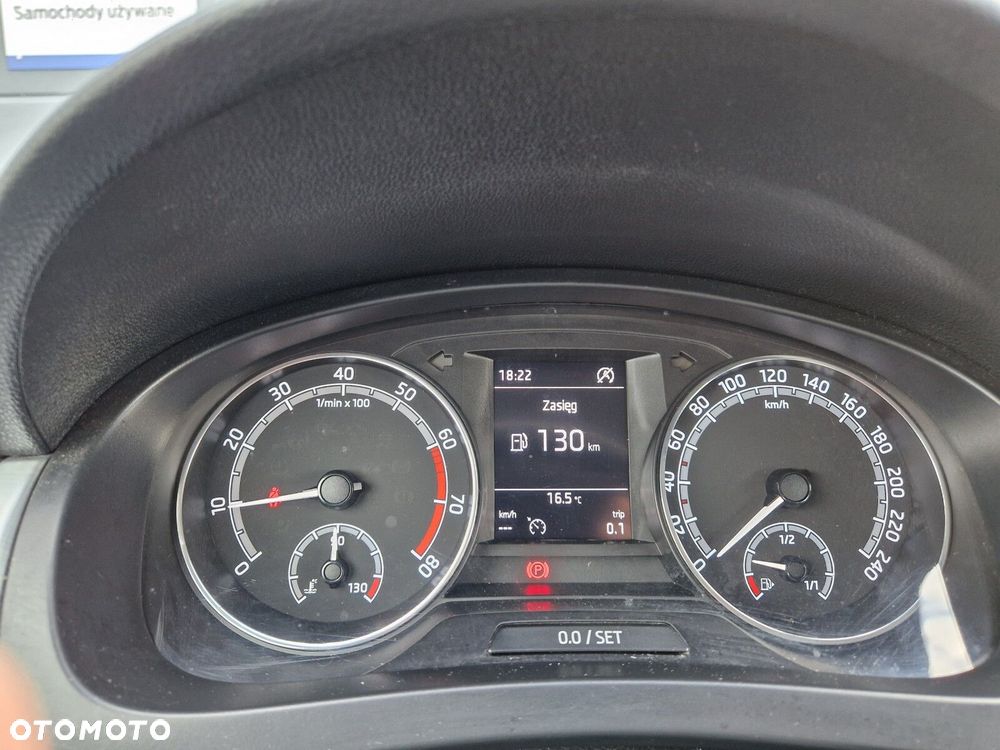 Skoda RAPID 1.0 TSI Ambition - 17