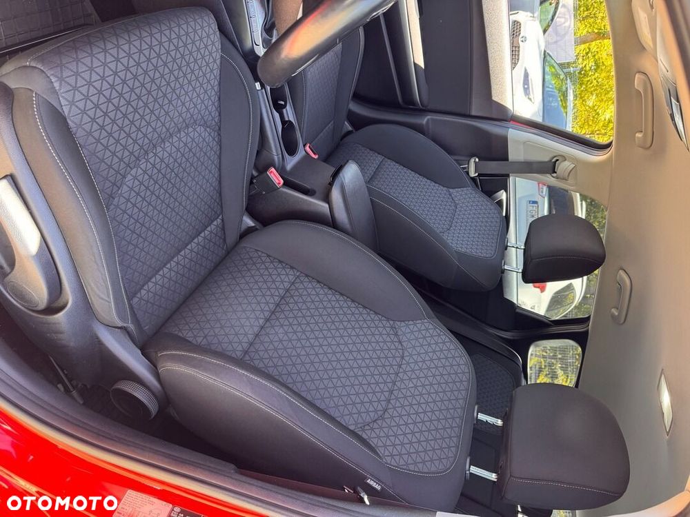 Kia Ceed - 9