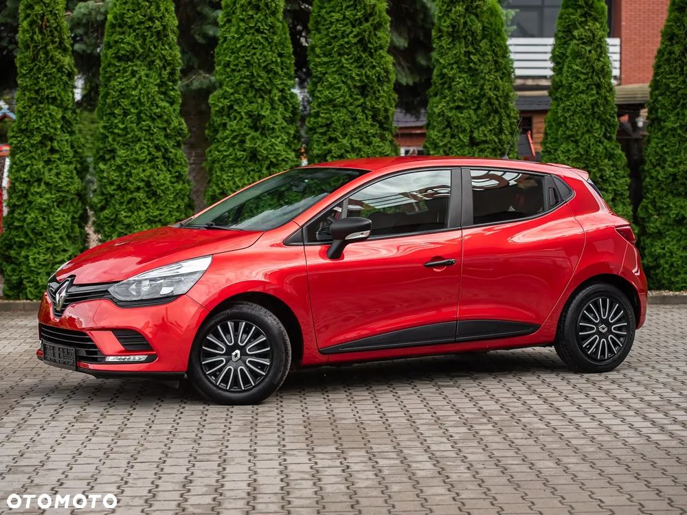 Renault Clio - 7
