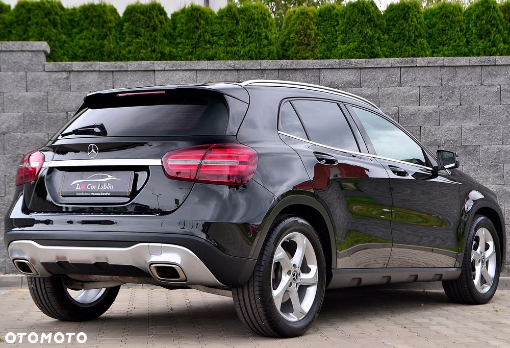 Mercedes-Benz GLA 200 Urban - 5