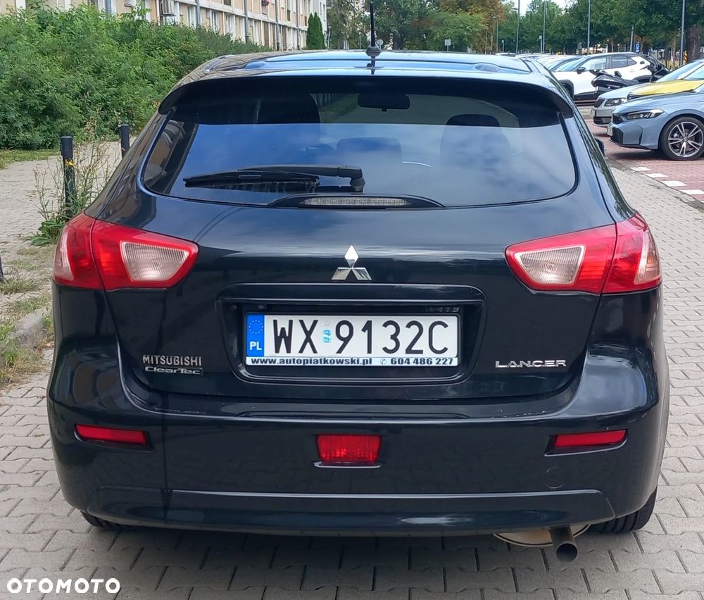Mitsubishi Lancer 1.6 Inform - 10