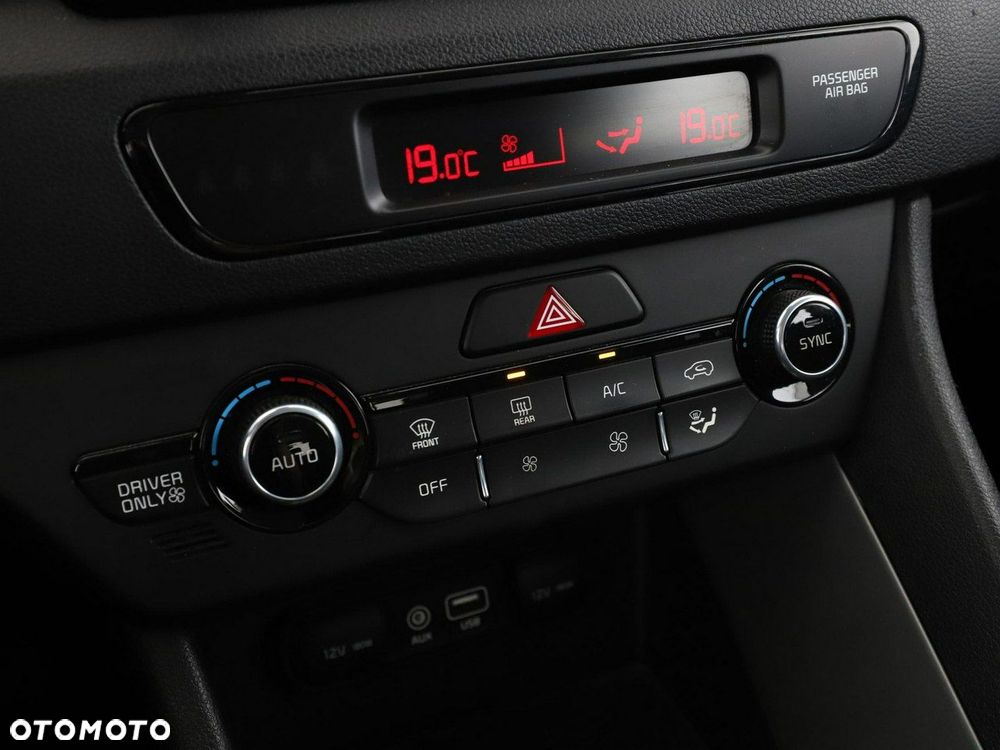 Kia Niro 1.6 GDI 2WD Edition 7 - 25