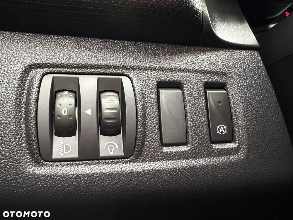 Renault Clio ENERGY TCe 90 Start & Stop LIMITED 2018 - 30