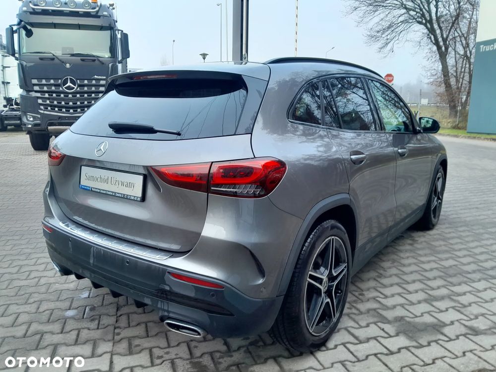 Mercedes-Benz GLA 200 AMG Line - 6