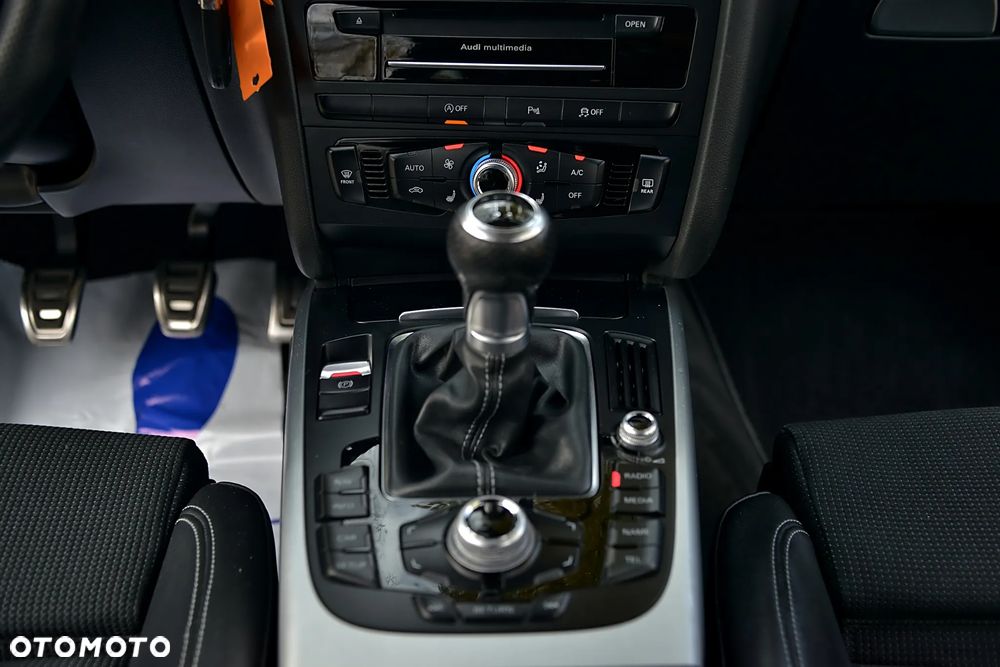 Audi A4 Avant 2.0 TDI DPF S line Sportpaket - 38