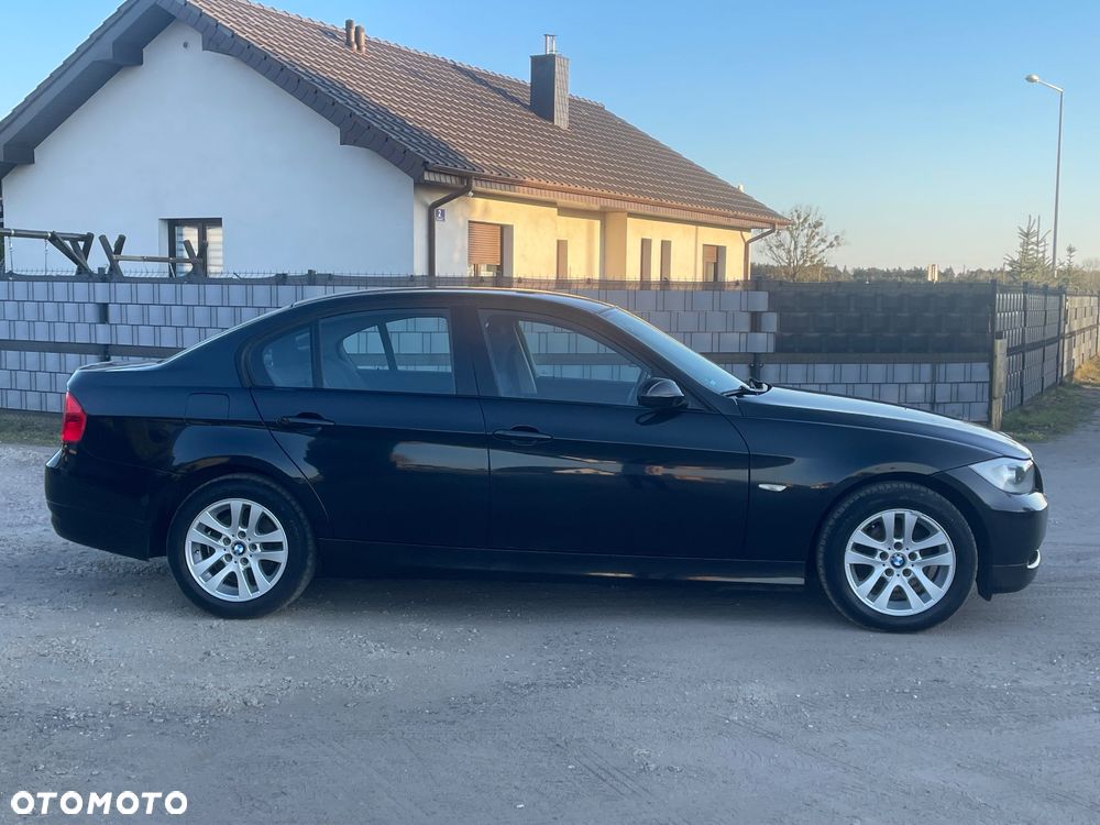 BMW Seria 3 318i Edition Exclusive - 9