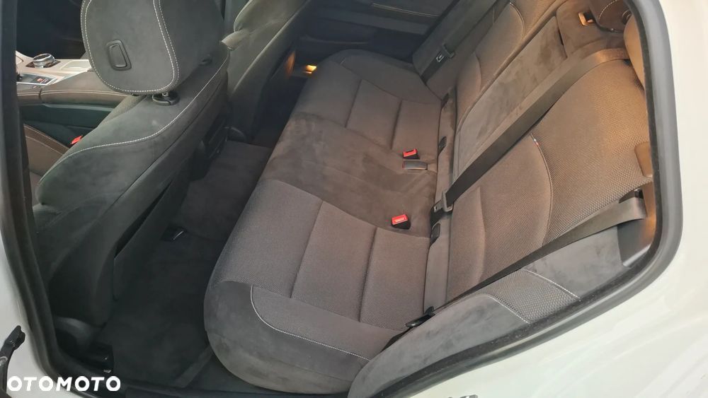 BMW Seria 5 520d Touring Sport-Aut - 27