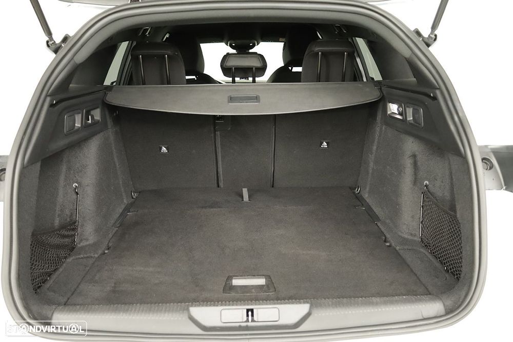 Peugeot 308 SW 1.2 PureTech GT EAT8 - 24