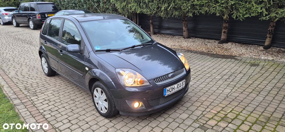 Ford Fiesta 1.4 Ambiente - 1