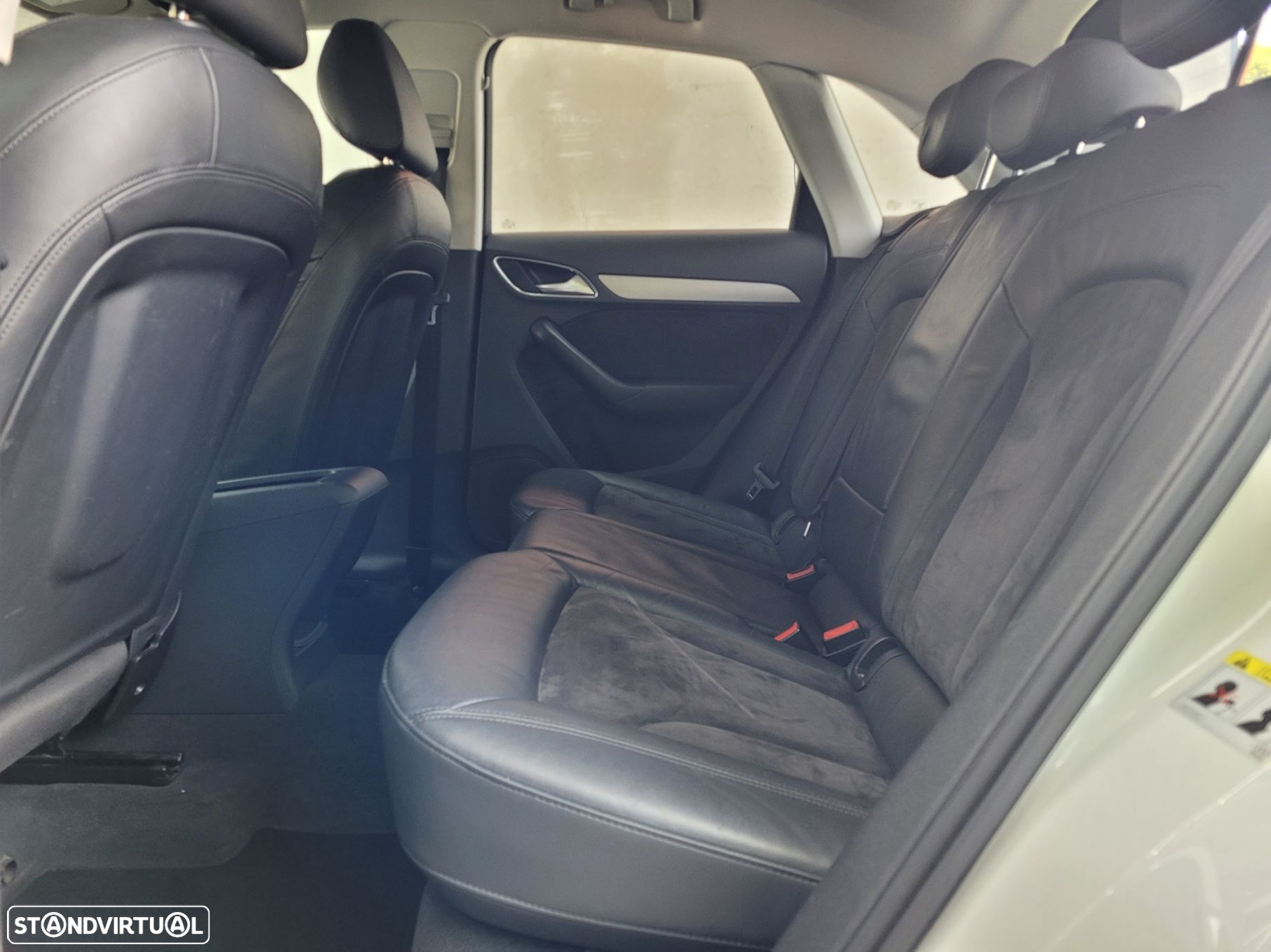 Audi Q3 2.0 TDI quattro S-tronic - 10