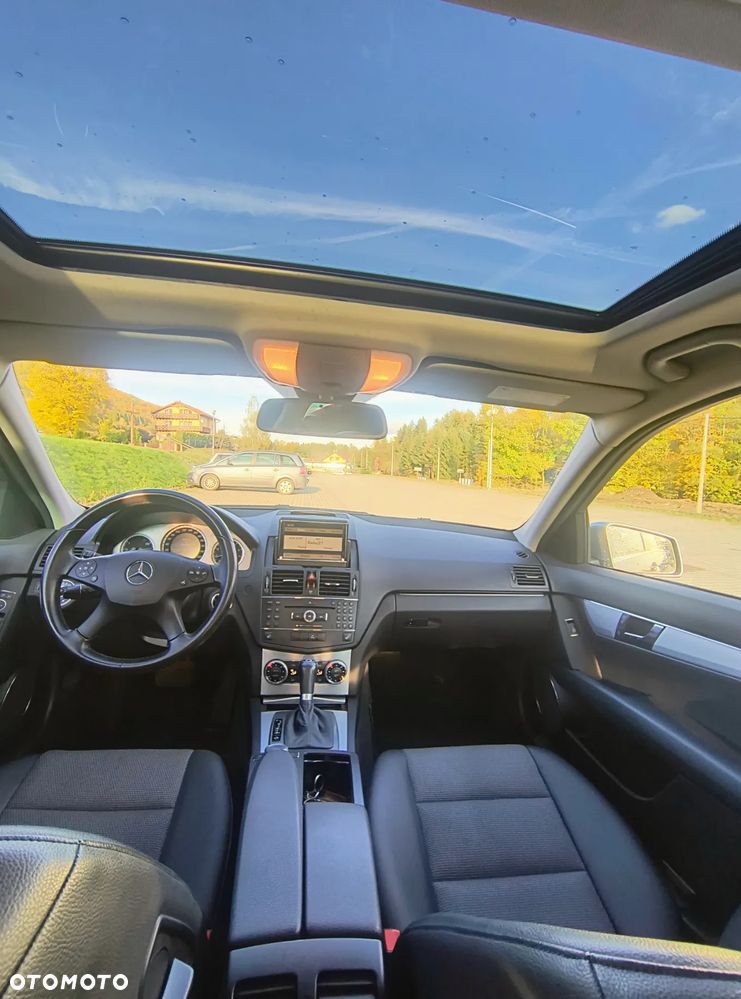 Mercedes-Benz Klasa C 180 T Kompressor Automatik BlueEFFICIENCY Avantgarde - 16