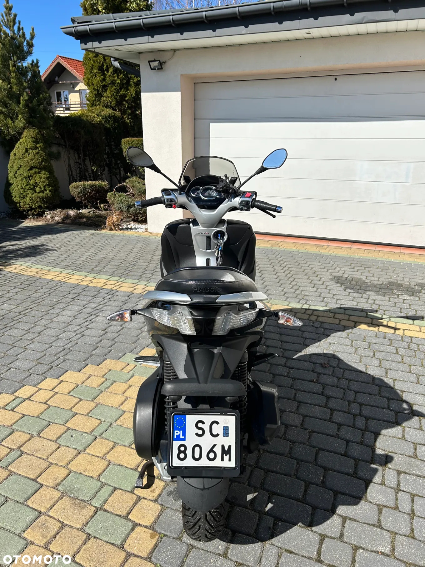 Piaggio MP-3 - 9