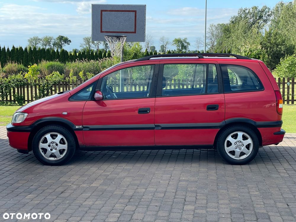 Opel Zafira 1.6 16V Elegance - 11