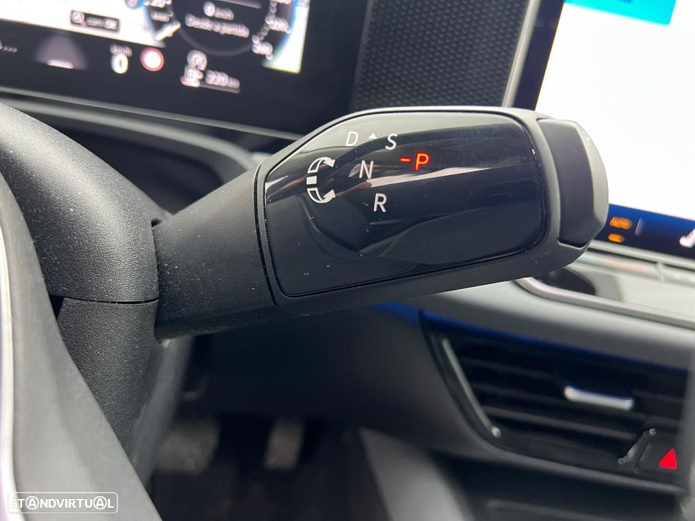 VW Passat Variant 2.0 TDi Business DSG - 18