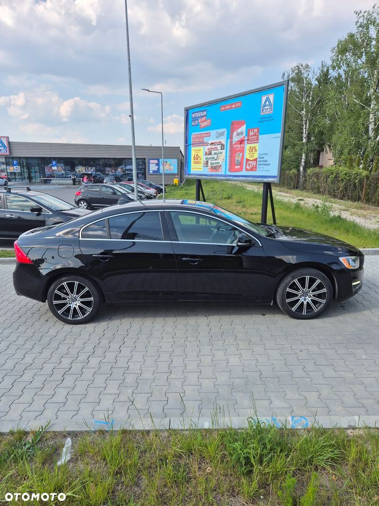 Volvo S60 T5 Drive-E R-Design Momentum - 4