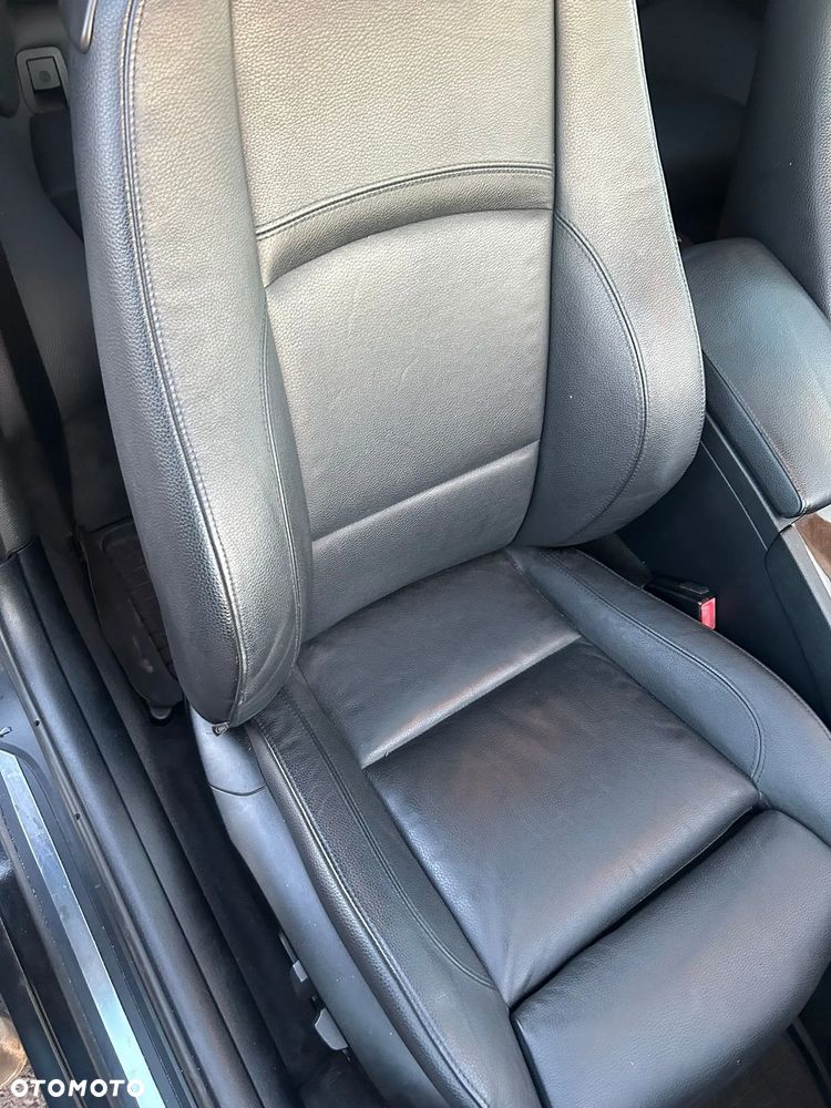 BMW Seria 3 335i xDrive Coupe - 32