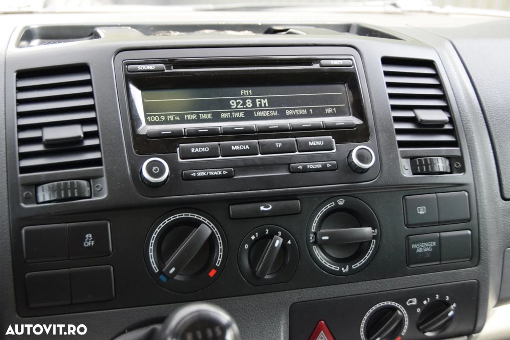 Volkswagen Caravelle - 22