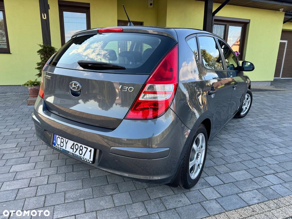 Hyundai i30 1.4 Classic + - 18