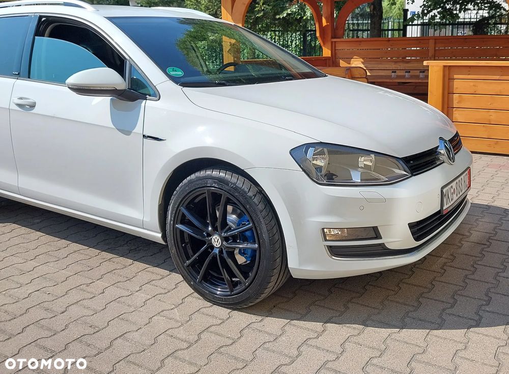 Volkswagen Golf 2.0 TDI BlueMotion Technology DSG Edition - 23