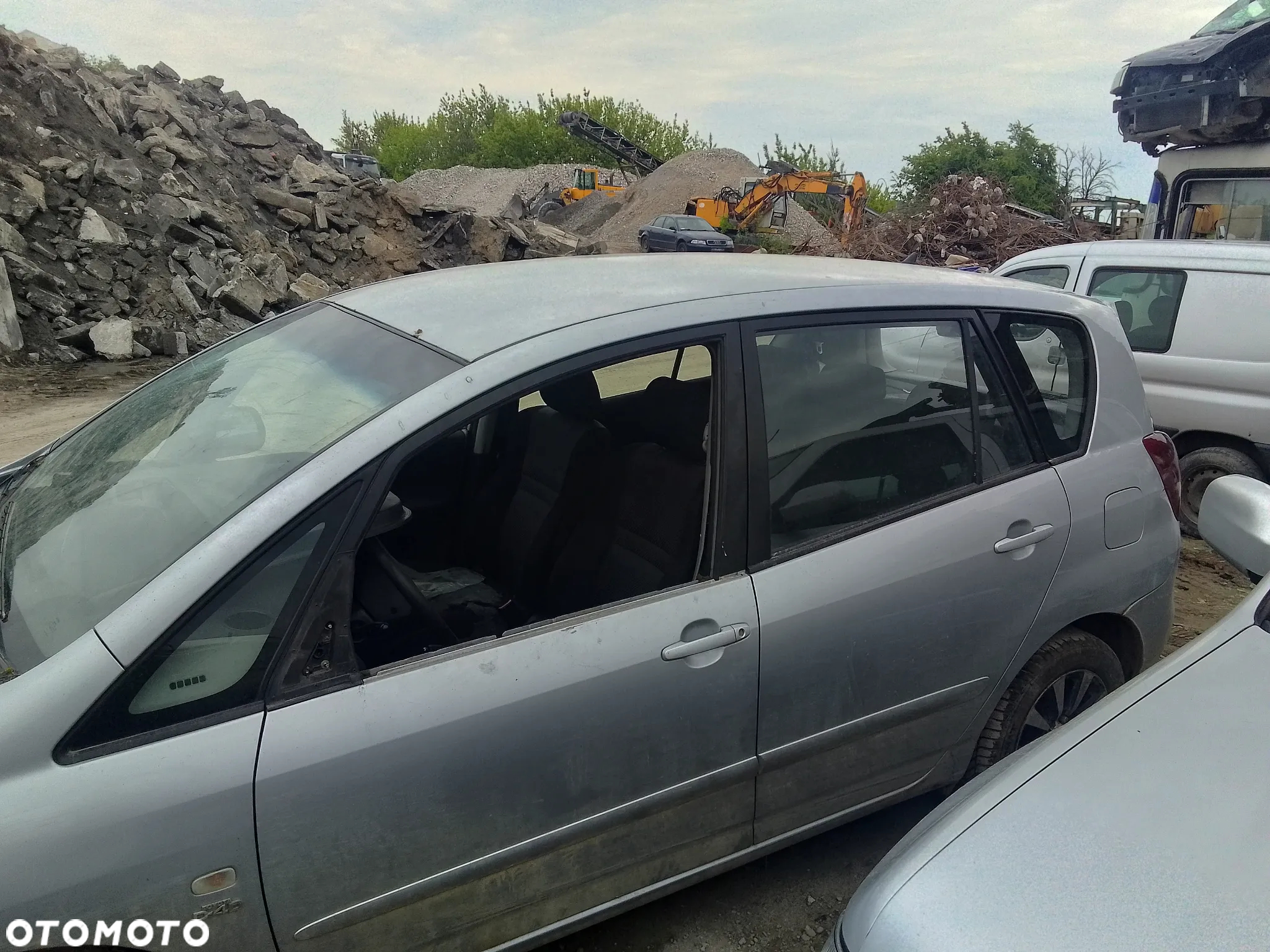 TOYOTA COROLLA VERSO 2.0 D4D 90KM 2004R - CZĘŚCI !!! - 6